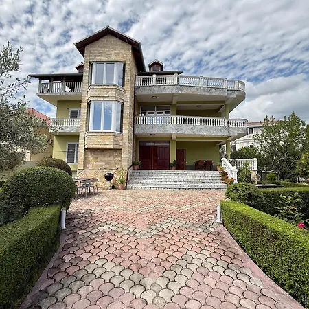 Brahja, Guest house 4*