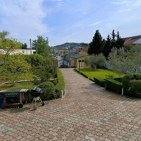 Brahja, Guest house Tirana